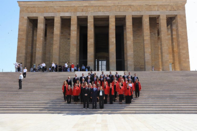 Günay Başkandan Tam Kadro Anıtkabir Çıkarması