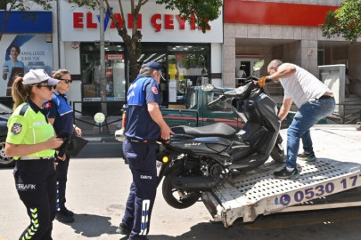 Manisa'da kaldırımlar yayaların!